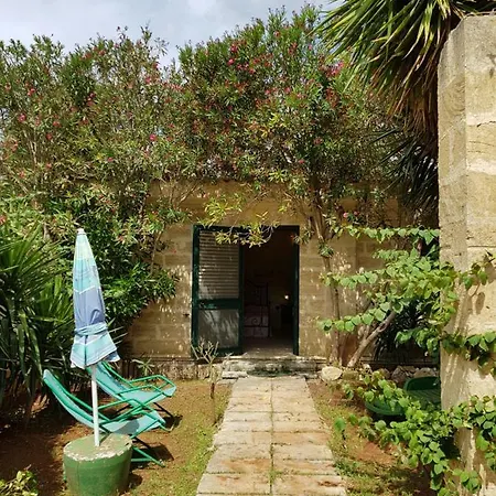 Masseria Nova Isola Bed & Breakfast Alessano